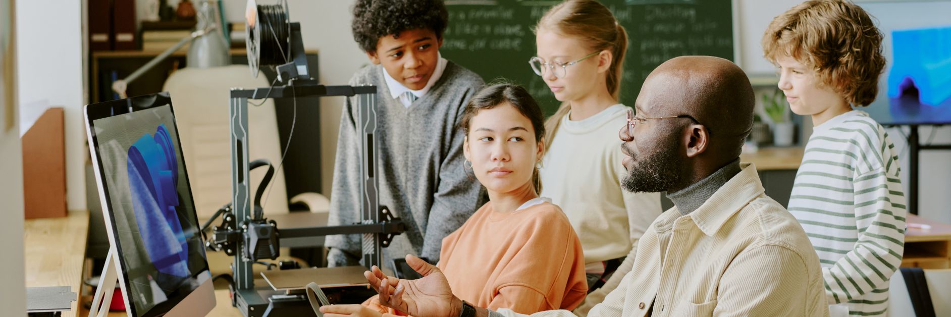 Išmanioji grįžimo į mokyklą politika: mobiliųjų telefonų draudimai su medicinine išimtimi